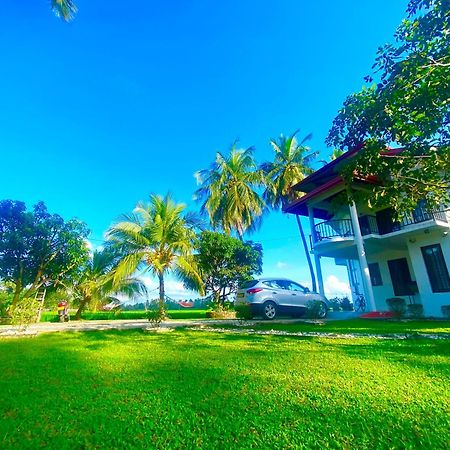 פולונרואה Aroma Villa Homestay מראה חיצוני תמונה