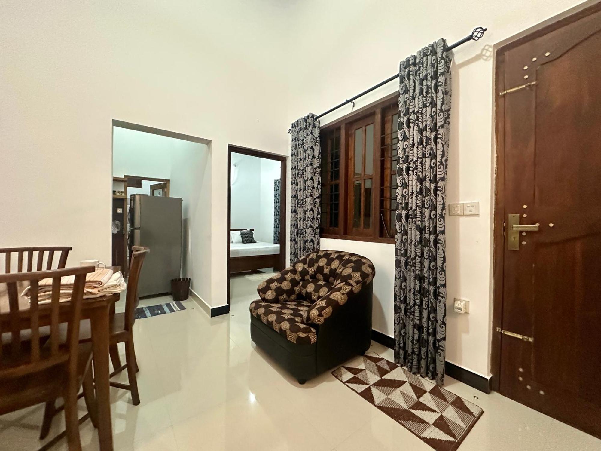 פולונרואה Aroma Villa Homestay מראה חיצוני תמונה