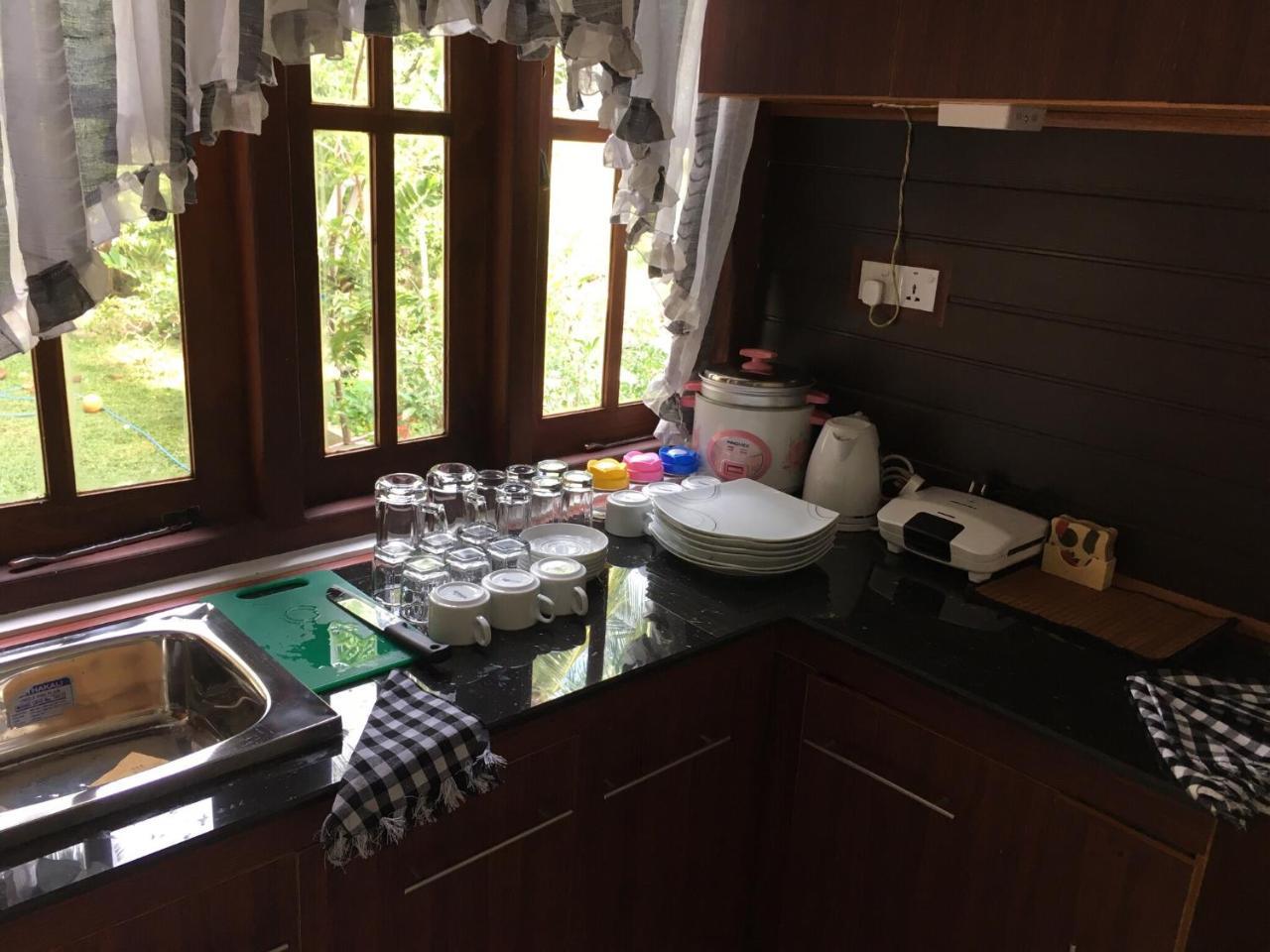 פולונרואה Aroma Villa Homestay מראה חיצוני תמונה